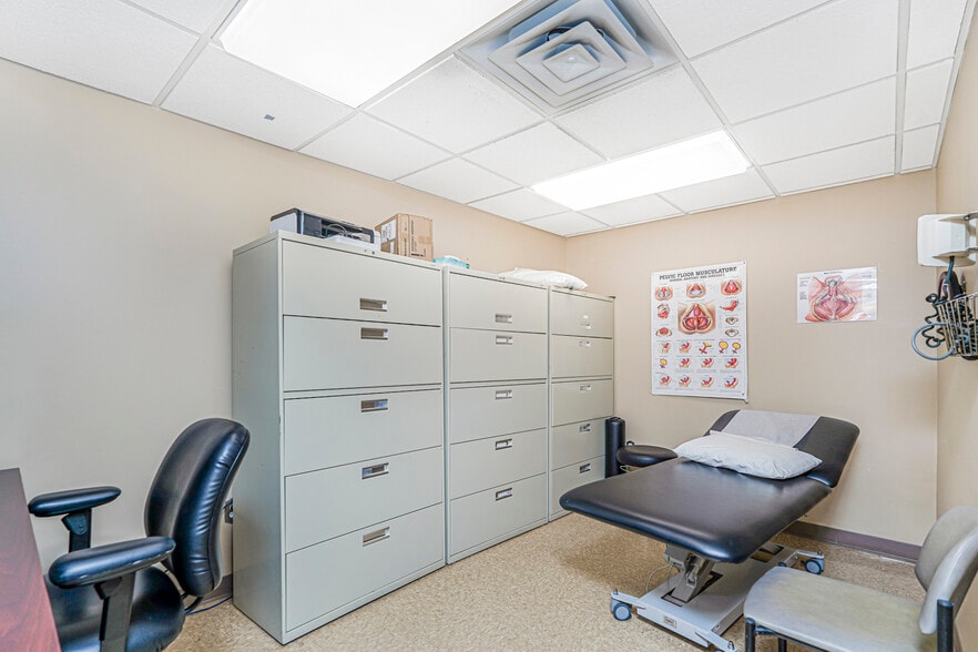 More Photos Of 705 86th St, Brooklyn Office Residential For Sale