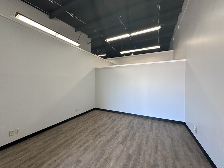 More Photos Of 11437 Todd St, Houston Unknown For Lease