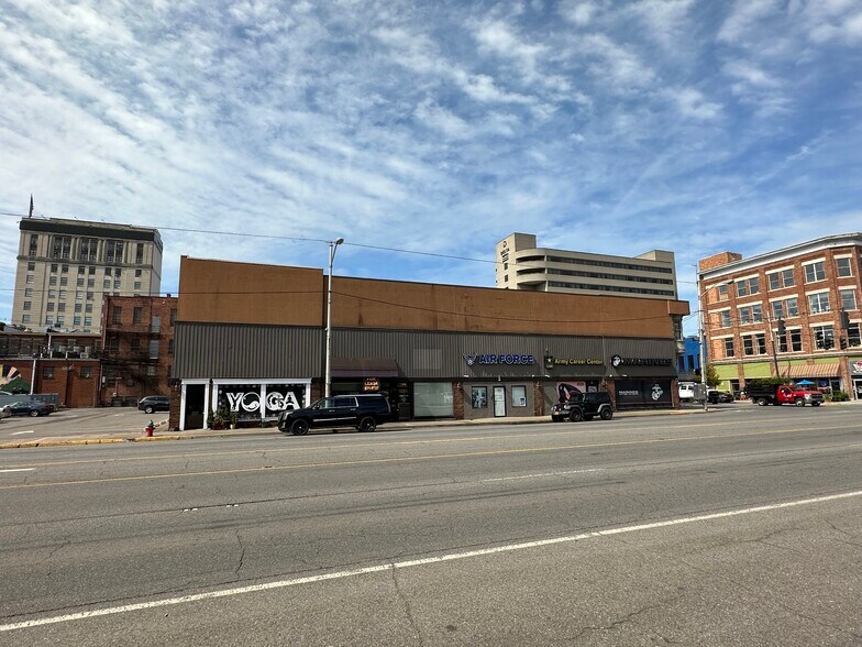 More Photos Of 1510-1520 Greenup Ave, Ashland Storefront Retail Office For Lease