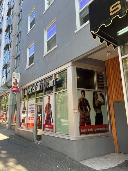 More Photos Of 134-136 Powell St, Vancouver Storefront Retail Office For Lease