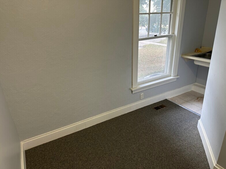 More Photos Of 23836 W Main St, Plainfield Office For Lease