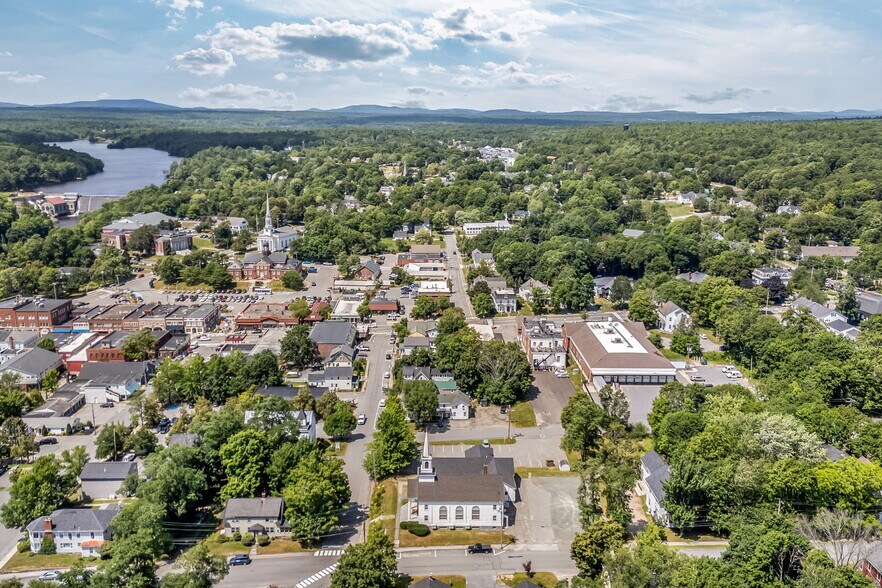 More Photos Of 192 Main St, Ellsworth Storefront For Sale