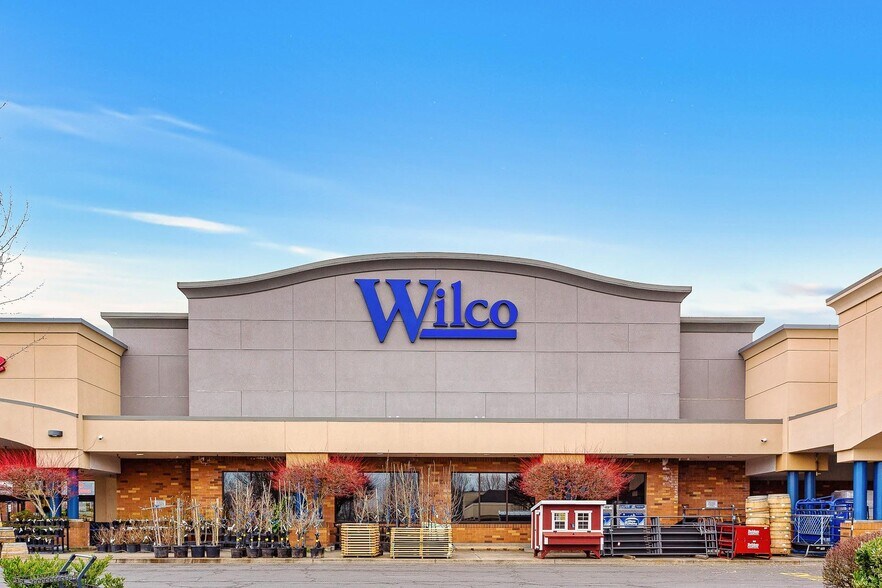 More Photos Of 1900 NE 162nd Ave, Vancouver Unknown For Lease