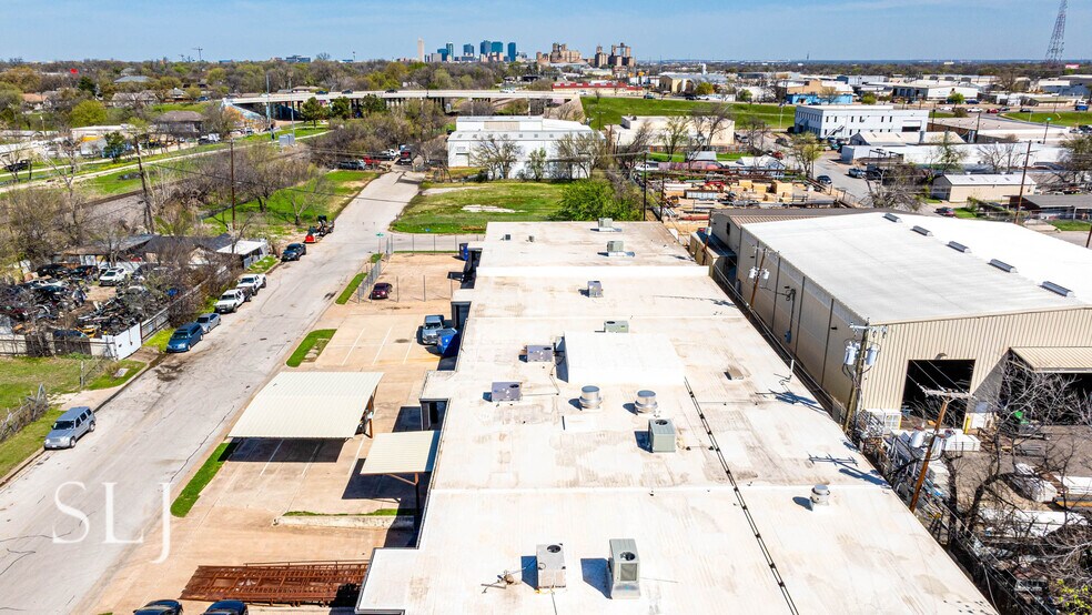 More Photos Of 3201-3221 May St, Fort Worth Warehouse For Sale