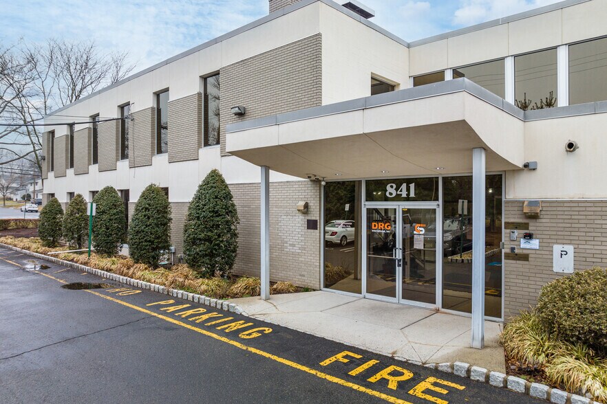 More Photos Of 841 Mountain Ave, Springfield Office Residential For Lease