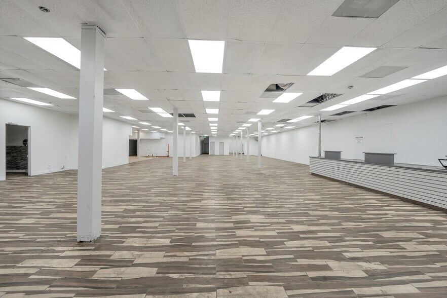 More Photos Of 750 Long Beach Blvd, Long Beach Storefront For Lease
