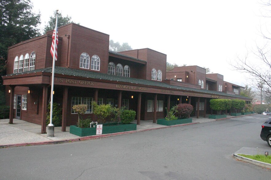 Primary Photo Of 2995 Woodside Rd, Woodside Medical For Lease