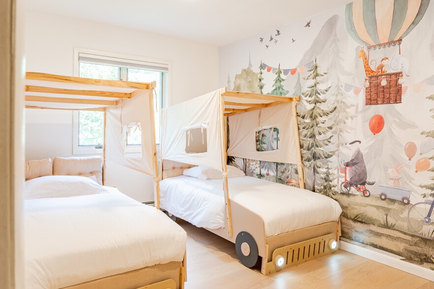 More Photos Of 37 Patricia Dr, Pleasant Valley Specialty For Sale