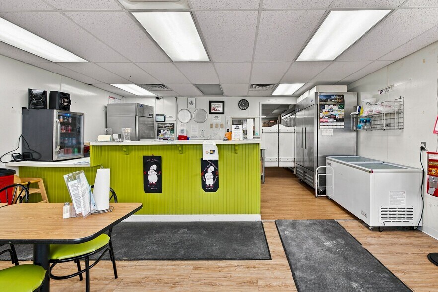 More Photos Of 547 E Main St, Ashland Restaurant For Sale