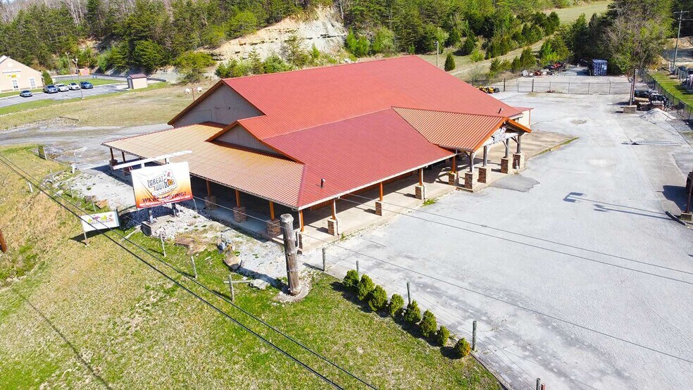 Primary Photo Of 1490 Flemingsburg Rd, Morehead General Retail For Sale