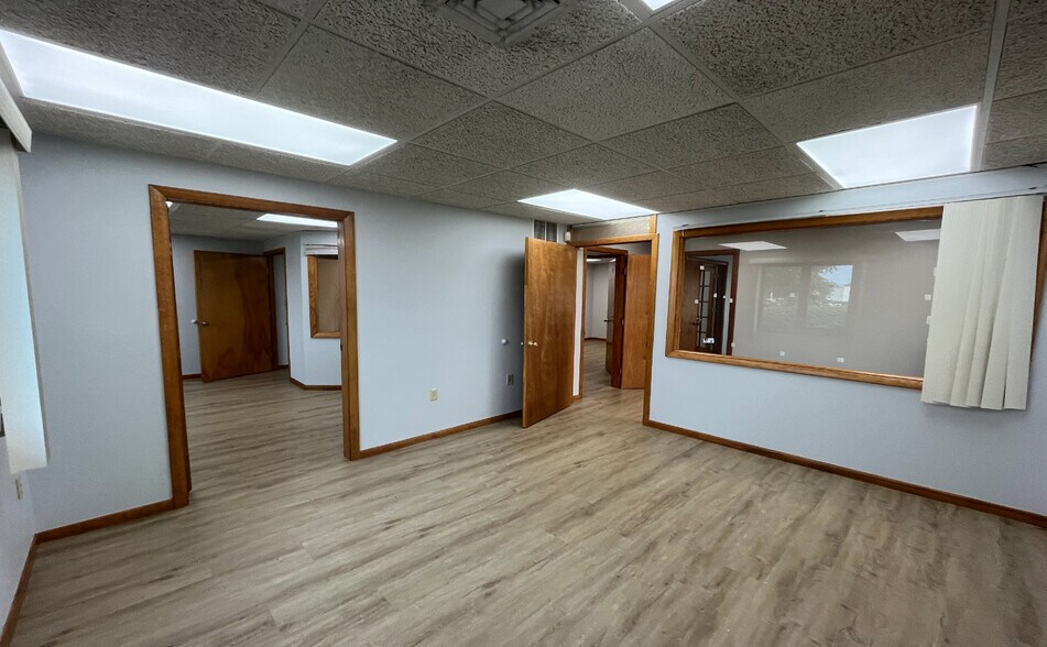 More Photos Of 860 US Highway 1, Edison Medical For Sale