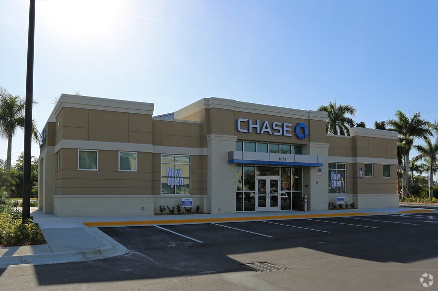 More Photos Of 2089 Indian River Blvd, Vero Beach Unknown For Lease