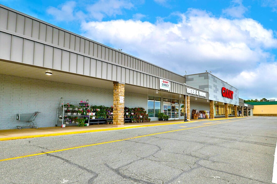 More Photos Of 1211 Blakeslee Boulevard Dr E, Lehighton Unknown For Lease