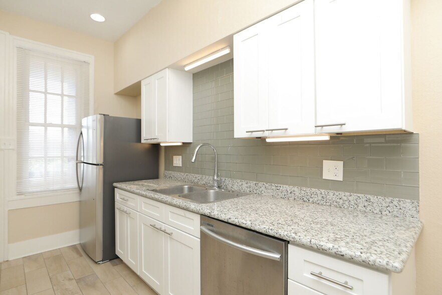 More Photos Of 717 Broadway St, Galveston Apartments For Sale