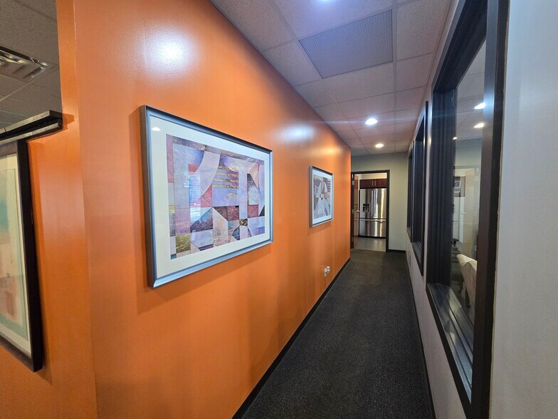 More Photos Of 704 Adams St, Carmel Office For Sale