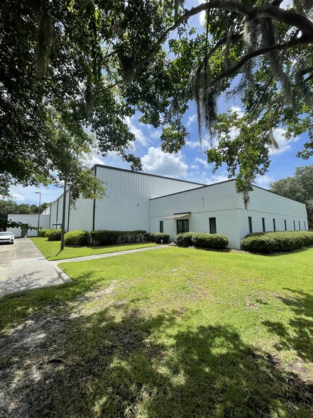 Primary Photo Of 430 Industrial Blvd, Midway Warehouse For Lease