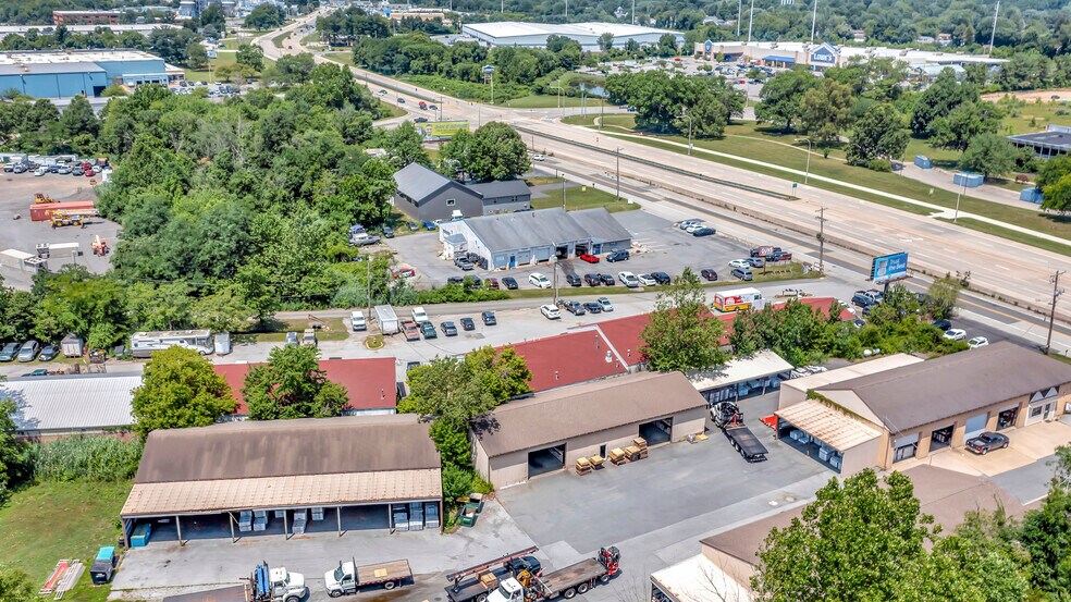 More Photos Of 2213 Ogletown Rd, Newark Warehouse For Lease