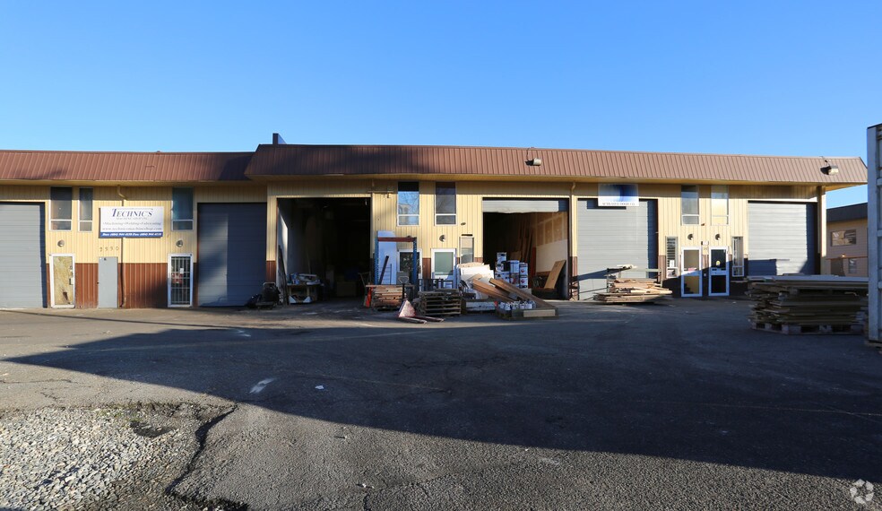 More Photos Of 2330 Tyner St, Port Coquitlam Warehouse For Sale