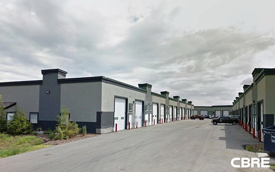 More Photos Of 9903 209 St NW, Edmonton Warehouse For Sale