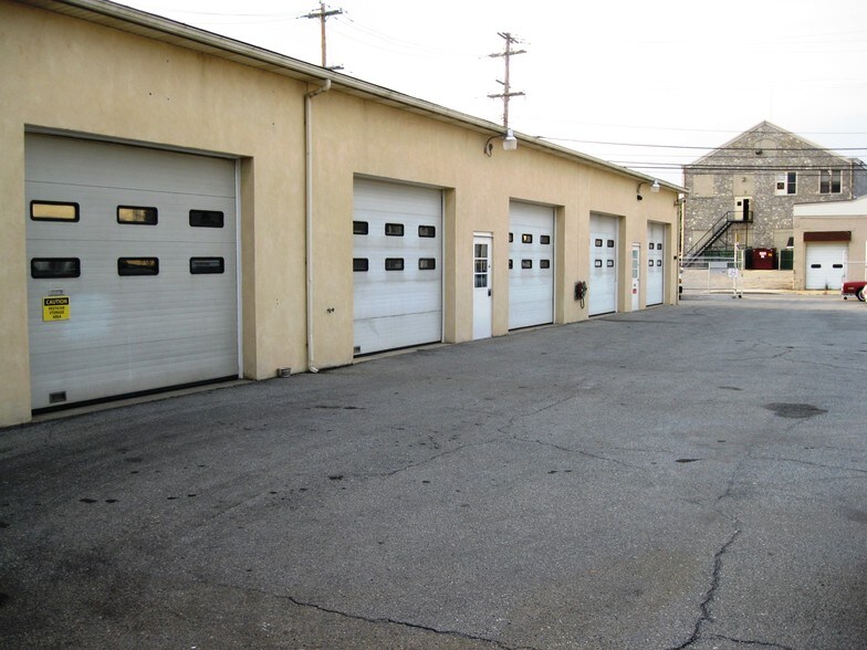 More Photos Of 200 Washington Ave, Downingtown Warehouse For Lease