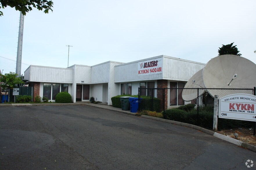 Primary Photo Of 4205 Cherry Ave NE, Keizer Movie Radio TVStudio For Sale