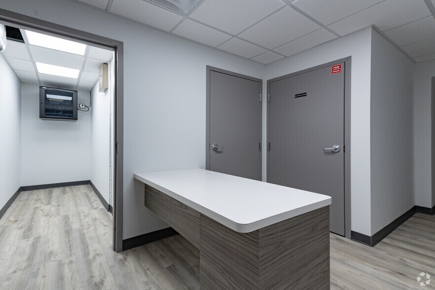 More Photos Of 190 20th St N, Battle Creek Freestanding For Sale