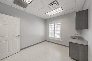 More Photos Of 4360 N Josey Ln, Carrollton Medical For Lease