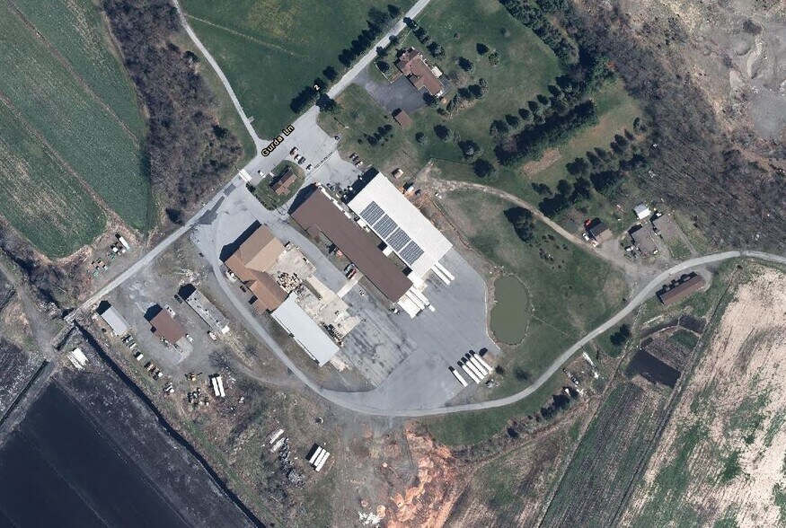 More Photos Of 11 Gurda Ln, Goshen Warehouse For Lease