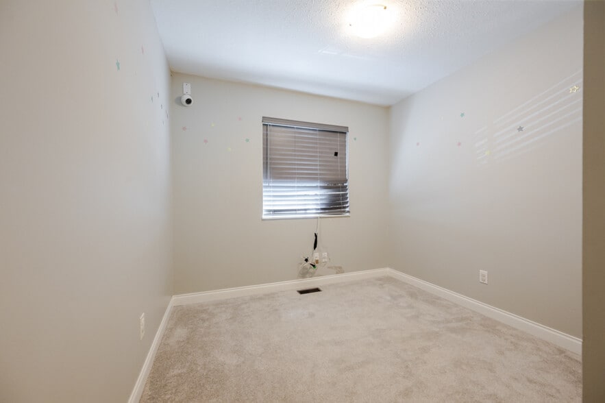 More Photos Of 32533 Ptarmigan Dr, Mission Daycare Center For Sale