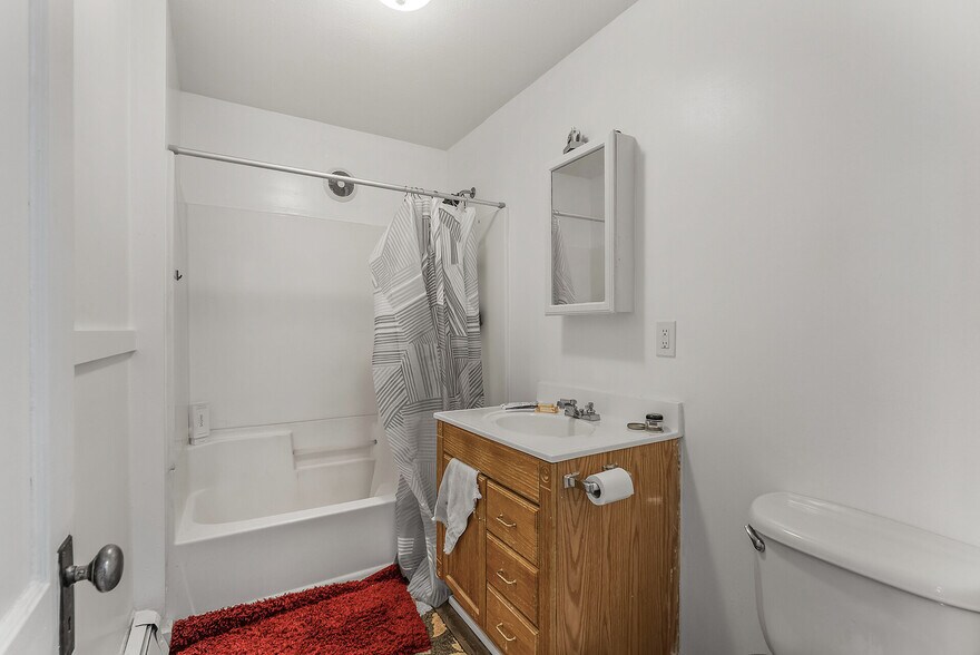 More Photos Of 1232 Marshall Ave, Saint Paul Apartments For Sale