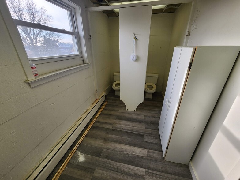 More Photos Of 315-329 E 2nd St, Boyertown Flex For Sale