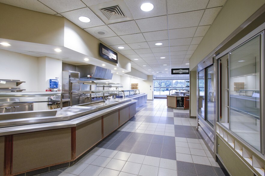 More Photos Of 641 Ridge Rd, Chazy Research And Development For Lease