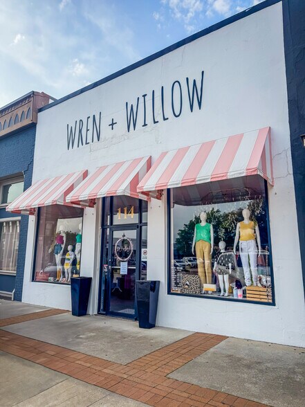 Primary Photo Of 114 E Rusk St, Rockwall Storefront For Lease