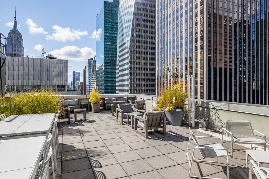 More Photos Of 1140 Avenue of the Americas, New York Coworking Space