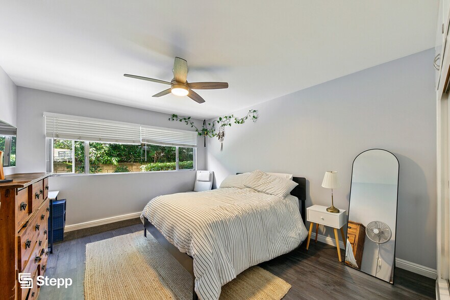 More Photos Of 1809 Appleton St, Long Beach Apartments For Sale