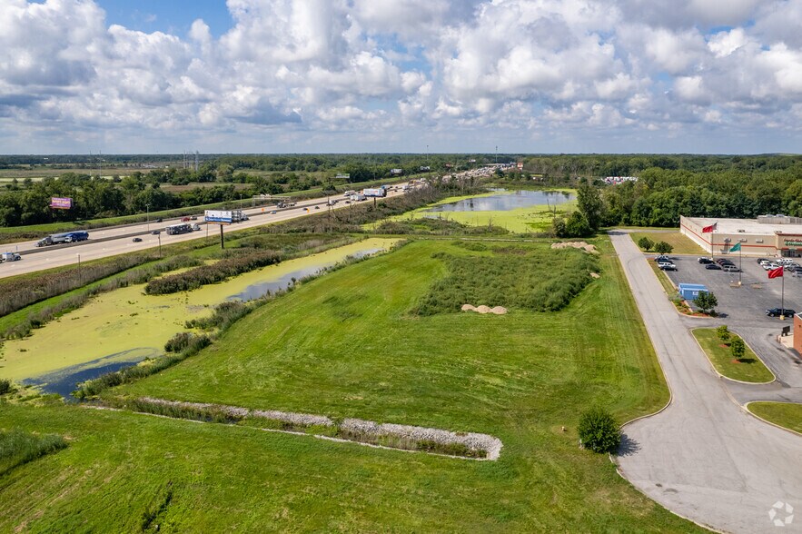 More Photos Of 1921-1931 25th, Gary Unknown For Lease