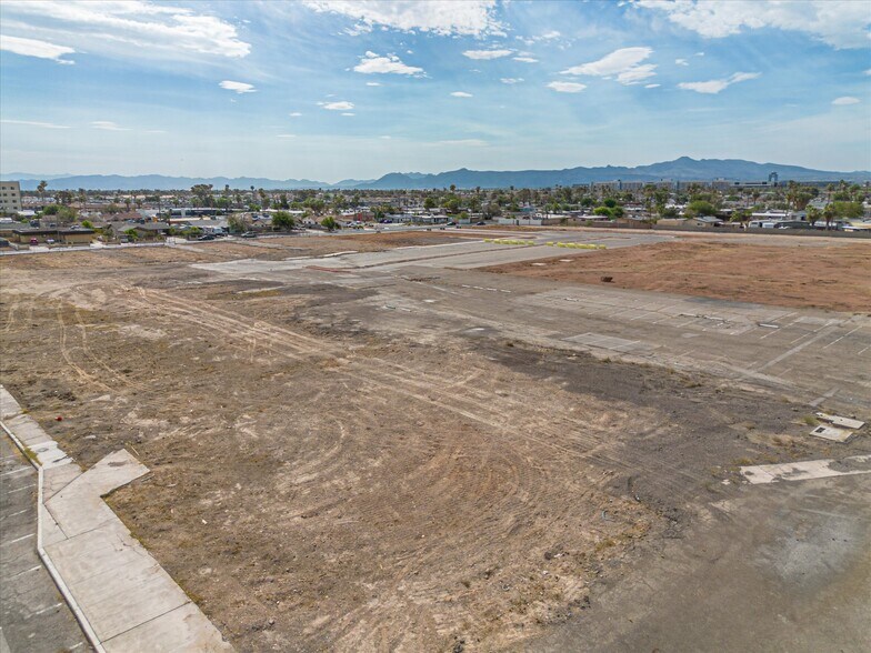 More Photos Of 851 E Tropicana Ave, Las Vegas Land For Sale
