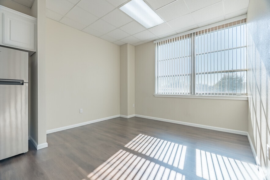 More Photos Of 1912 11th St, Wichita Falls Apartments For Sale