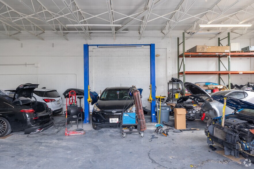 More Photos Of 4305-4325 E 11th Ave, Hialeah Warehouse For Sale