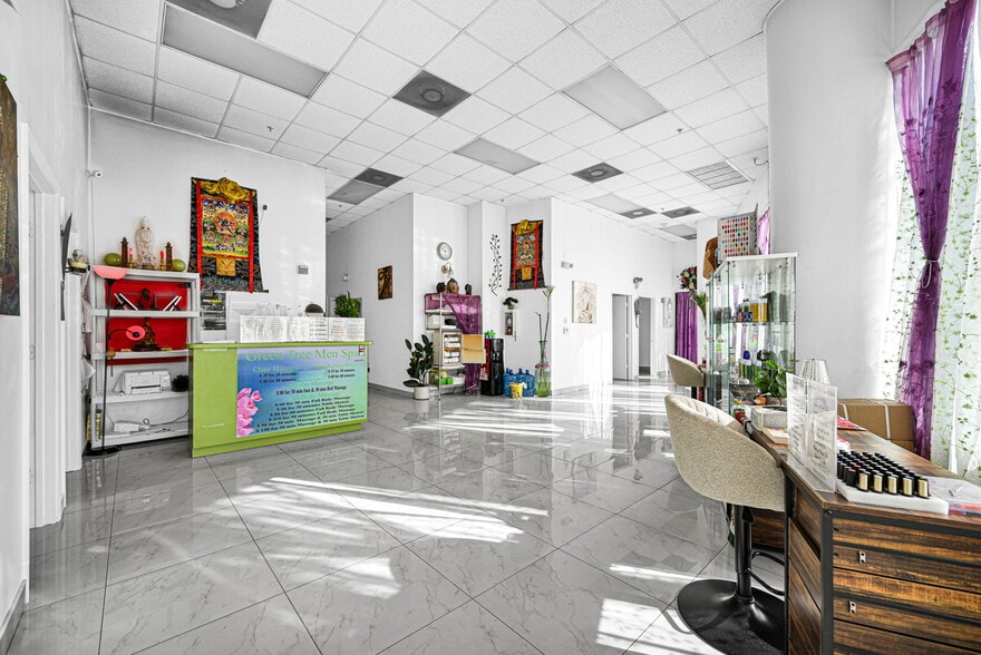 More Photos Of 2301 Wilton Dr, Wilton Manors Apartments For Sale