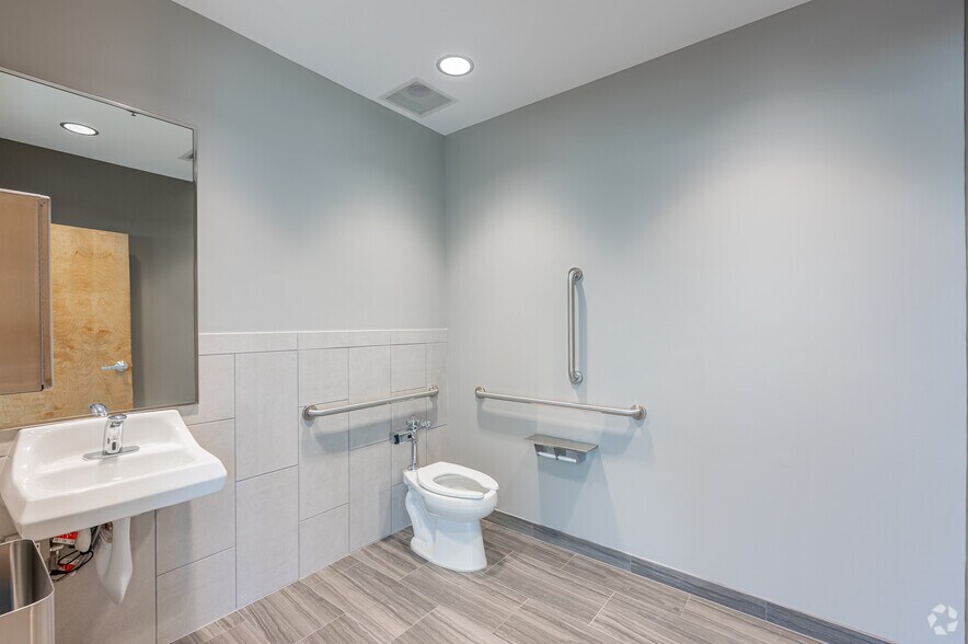 More Photos Of 11084 Lewis Braselton Blvd, Braselton Industrial For Sale