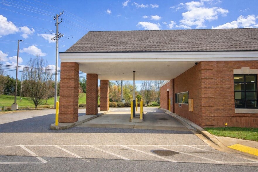 More Photos Of 12100 Annapolis Rd, Glenn Dale Bank For Sale