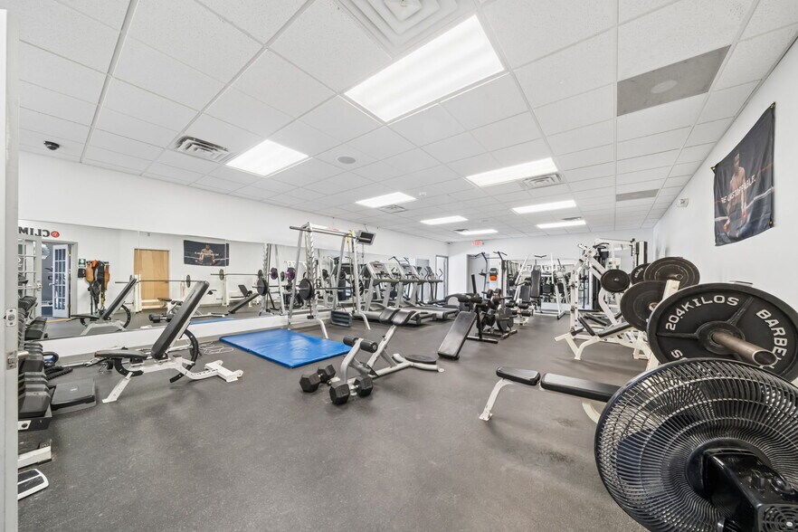 More Photos Of 4491 School Rd S, Export Freestanding For Sale