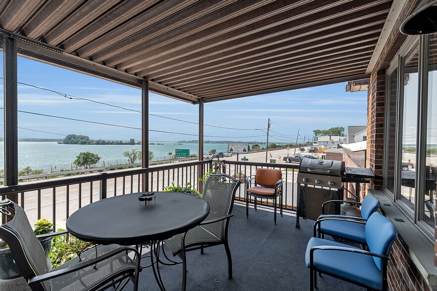 More Photos Of 2809 River Rd, Buffalo Flex For Sale
