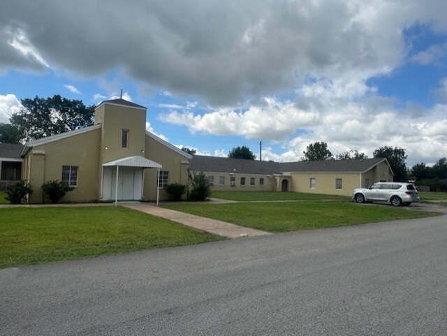 Primary Photo Of 10730 Wiggins St, Houston Religious Facility For Sale