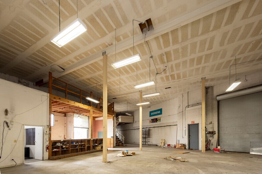 More Photos Of 4931 Venice Blvd, Los Angeles Storefront For Lease