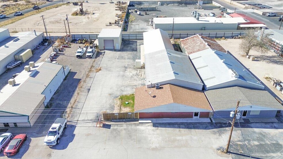 More Photos Of 3911 Brazos Ave, Odessa Warehouse For Sale