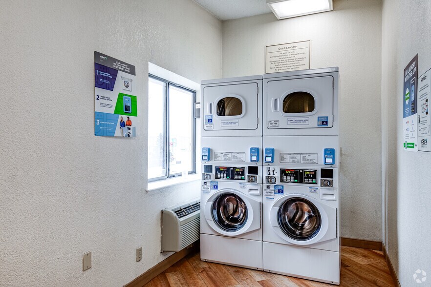 More Photos Of 7815 Nicollet Ave S, Bloomington Hotel For Sale