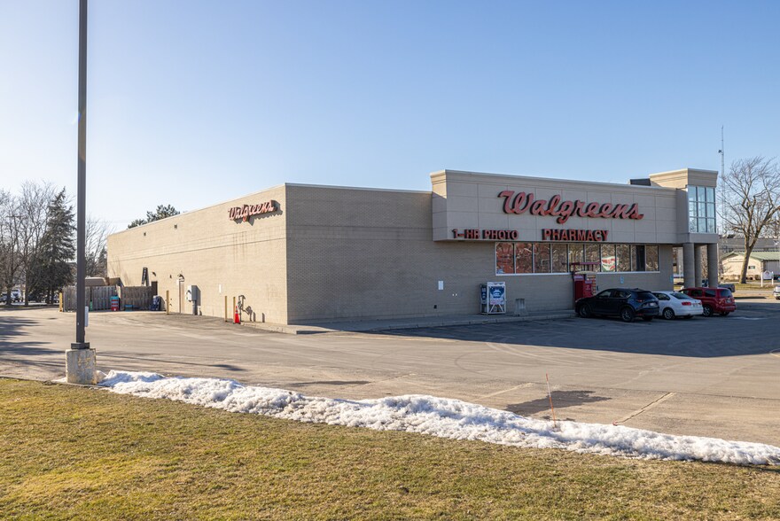 More Photos Of 5 N Transit St, Lockport Drugstore For Sale
