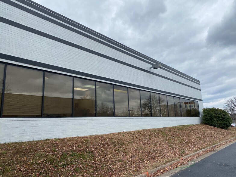 More Photos Of 10501-10553 Battleview Pky, Manassas Light Distribution For Lease